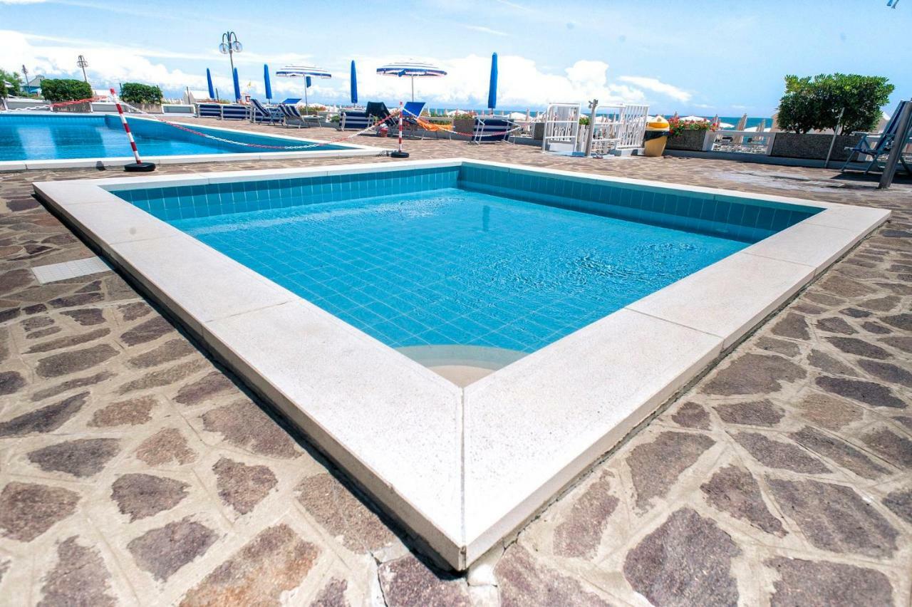 Sea View Apartment With Swimming Pool Jesolo Extérieur photo
